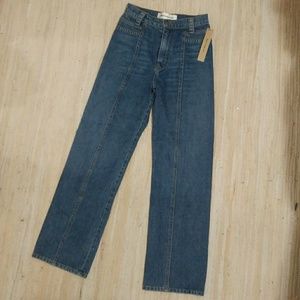 Reformation 70's Stud Jeans NWOT